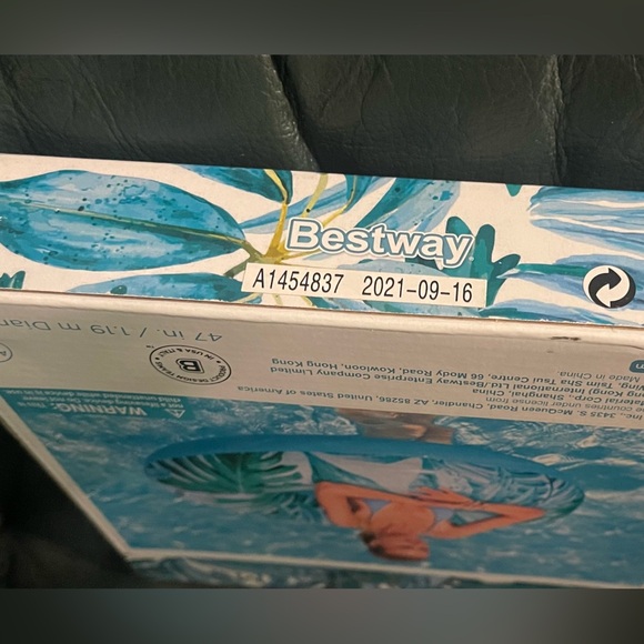 NIB Tropical Palms Swim Ring - Picture 3 of 3